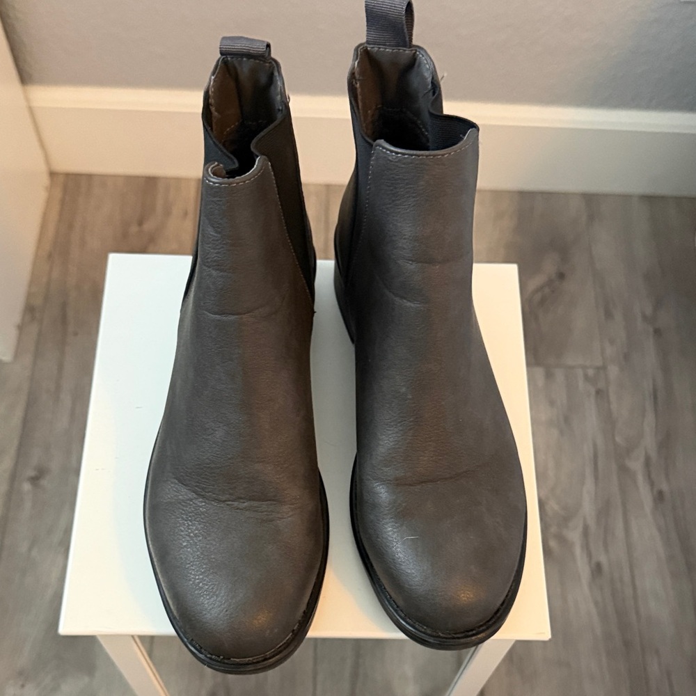 Dream Pairs Men's Dark Gray Chelsea Boots
